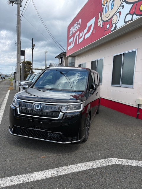 新車　ステップワゴン
e:HEV プレミアムライン展示中♪