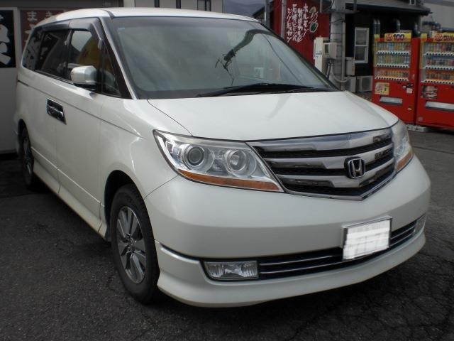 エリシオンプレステージ3.5L　　　　SG HDDナビSP ４WD　　　H21年式/ 走行距離111,810km/ 　車検R9.12/ パールホワイト色　　　　　　　※ﾀｲﾐﾝｸﾞﾍﾞﾙﾄ交換済み